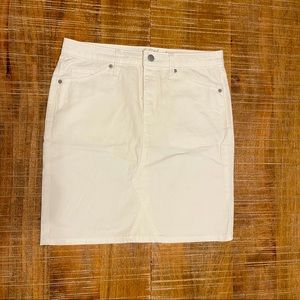 Universal Thread Skirt